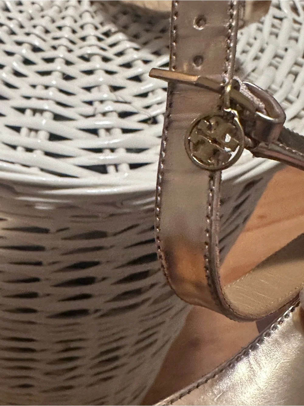 Tory Burch Women’s Metallic Rose Gold Ankle Strap Heels Size 8M Leather